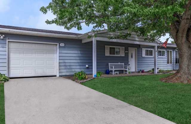 Photo of 1703 South Lincoln Street