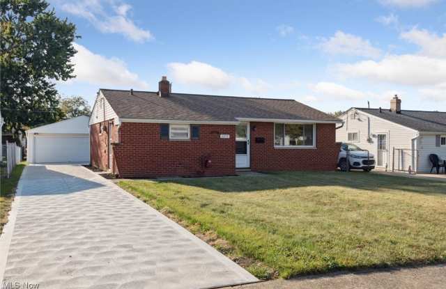 6470 Sandfield Drive