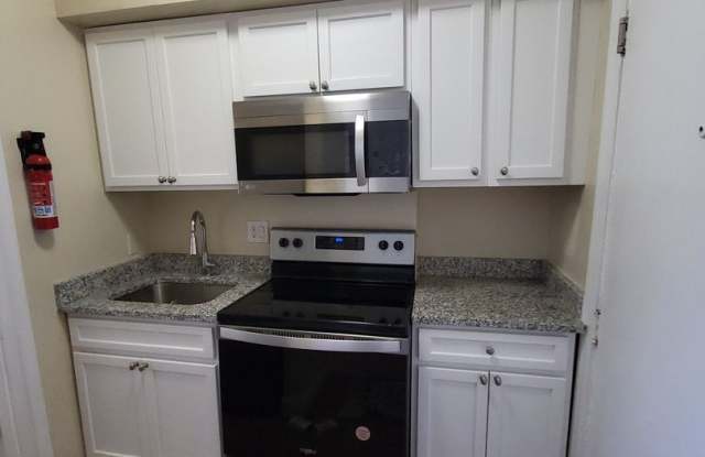 Photo of 1435 N Street NW