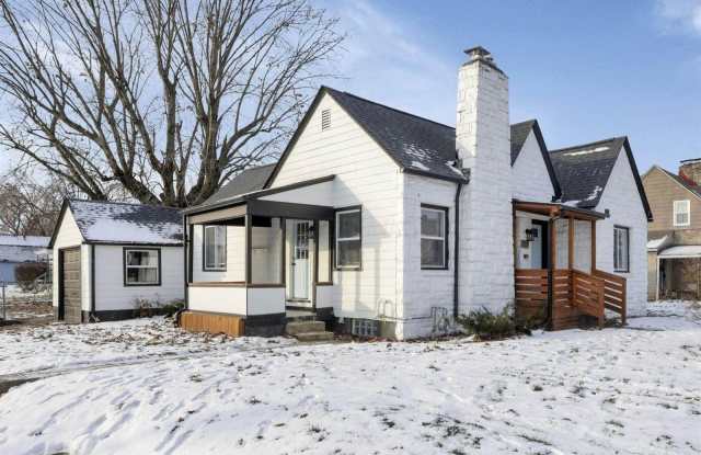 1529 East Whittier Street