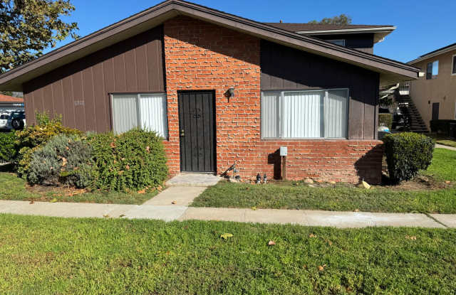 Photo of Fully Renovated 2 bedroom 1 Bath Condo