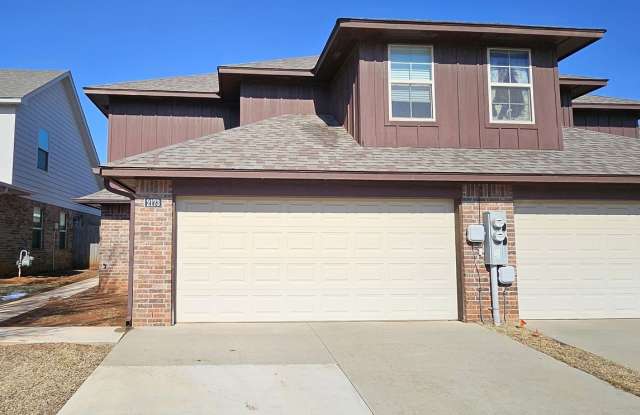 Super Location- 3 Bed-2.5 Bath