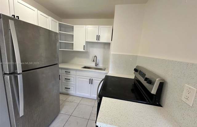 Photo of 717 Northwest 5th Avenue