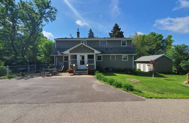 1339 N Eustis St - 3