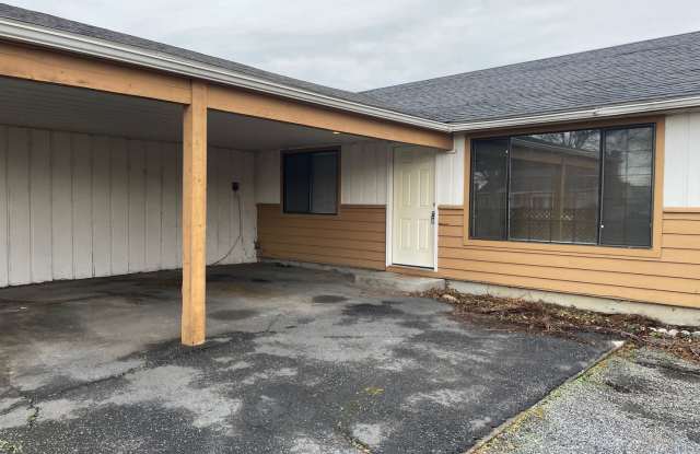 Duplex For Rent / WSG INCLUDED!!!