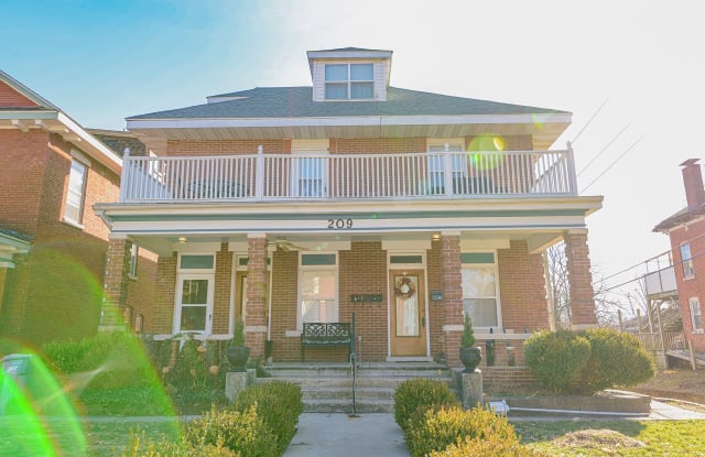 209 Cherry Street - D - 209 Cherry Street, Jefferson City, MO 65101