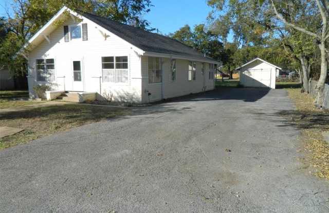 110 W Mulberry Street