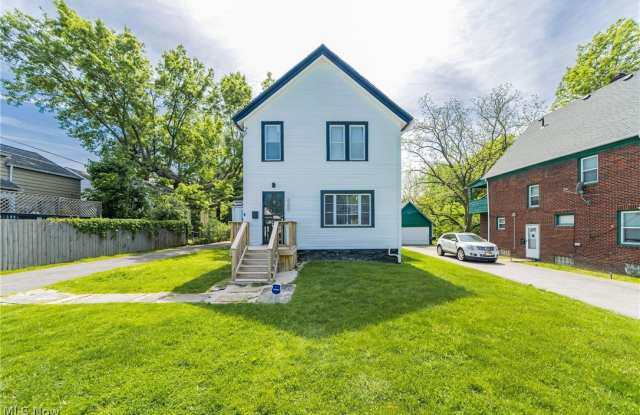 2200 N Taylor Road