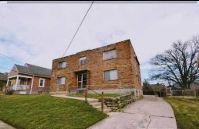 1920 Dallas Ave