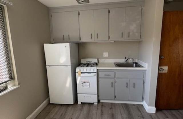 5499 Claremont Avenue