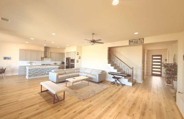 Spacious 4BR House Bryson Leander, starting December 2025