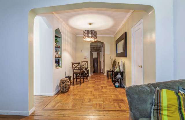 Rent-to-Own this Pelham Parkway 1-Bedroom Across the Street from the Bronx Zoo! photos photos