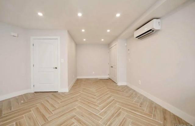 113-42 Springfield Boulevard unit: 1St Floor