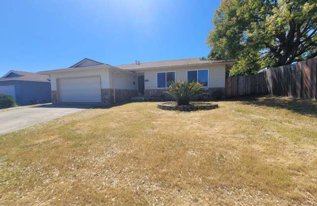 Spacious and Comfortable 3 Bedroom 2 Bathroom House - 1239 Putnam Street, Antioch, CA 94509