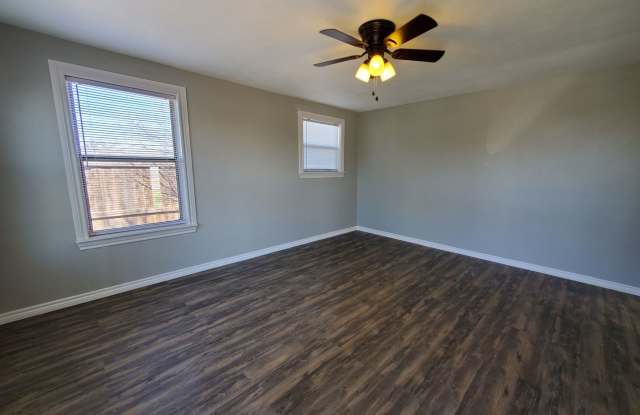 Remodeled 4 Bedroom Home!!!