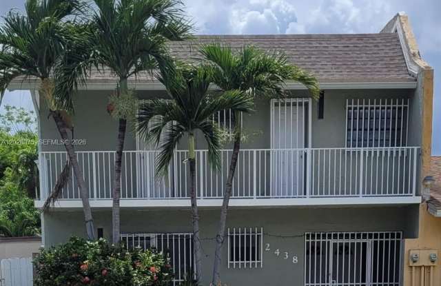 2438 SW 109th Ct