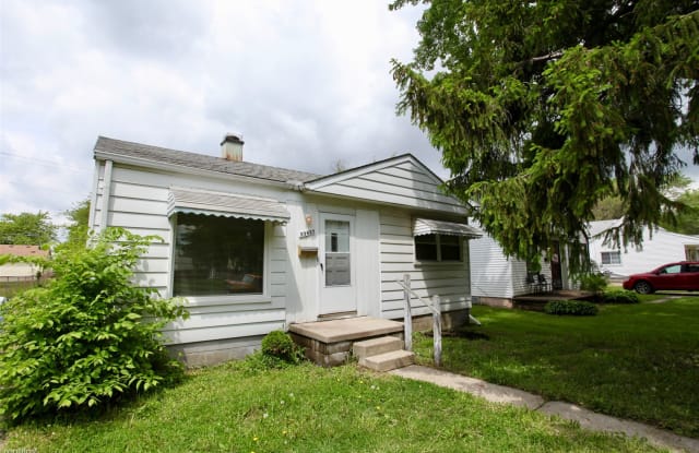 23637 Willard Ave - 23637 Willard Avenue, Warren, MI 48089