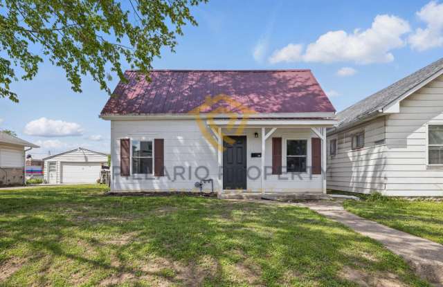 $500 OFF MOVE-IN SPECIAL!! 3 Bedroom, 1 Bathroom Cottage with Custom Finishes and Small Loft, Available NOW!