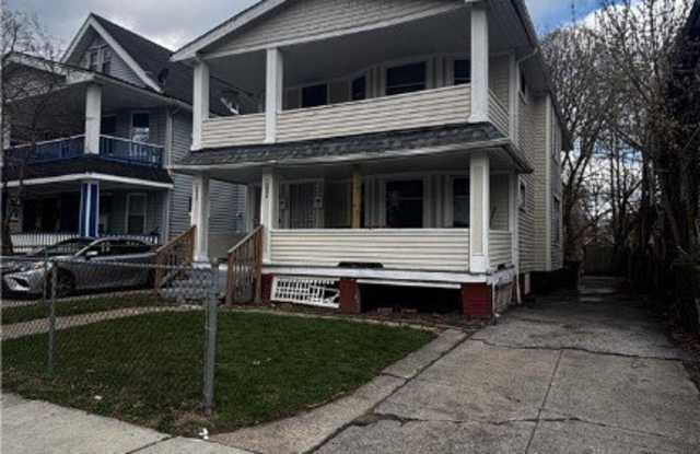 Photo of 1092 E 143rd Street