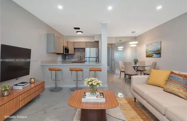 820 SW 11th Ave