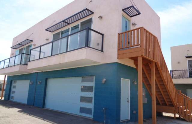 1106 S. Montezuma Ave.