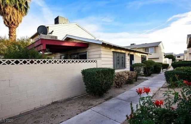 Photo of 4938 Larkspur Street