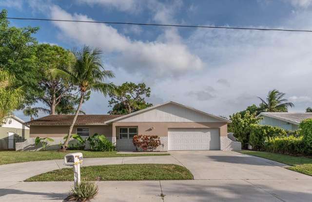2712 Lake Ida Road