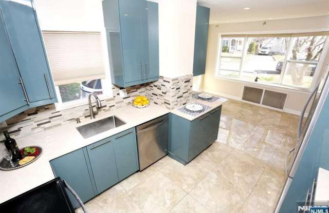 Photo of 7-09 Campbell Road