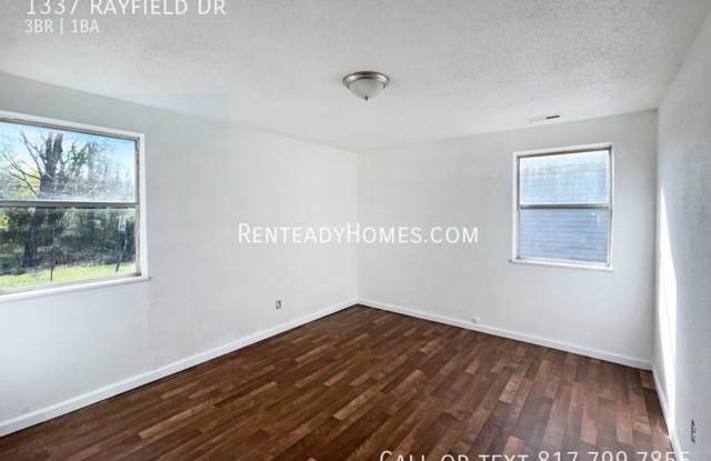 1337 Rayfield Dr