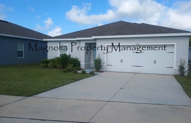 Photo of 4 Bedroom 2 Bathroom, Community pool