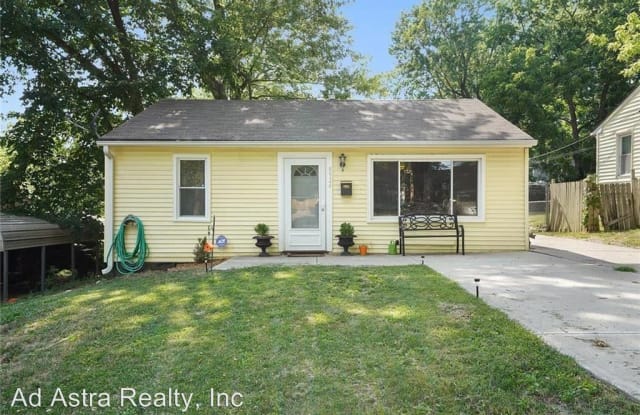 8924 McGee St. - 8924 Mcgee St, Kansas City, MO 64114