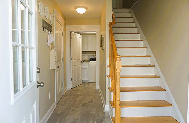 203 5th Avenue unit: Rear