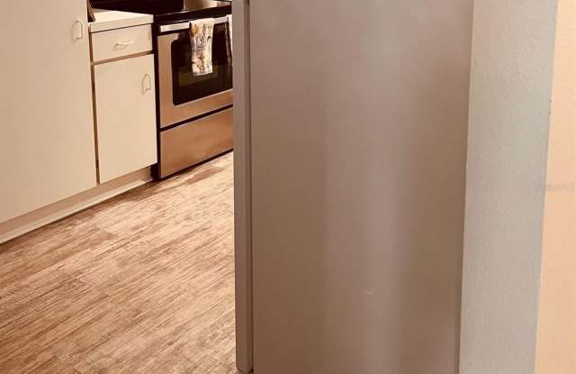 9300 CLUBSIDE CIRCLE