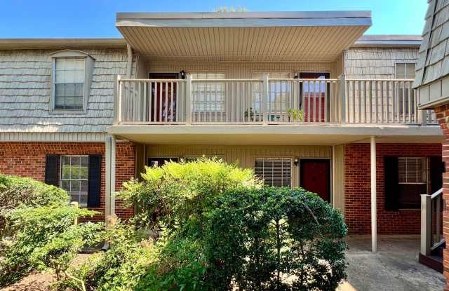 Photo of 3816-D Country Club Road