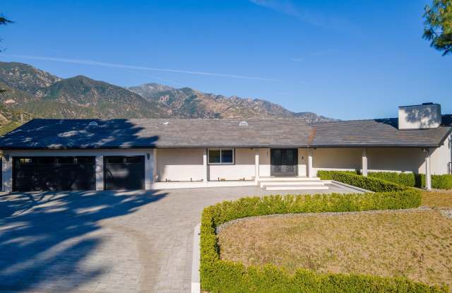 481 Starlight Crest Drive