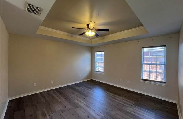 1838 El Monte Street