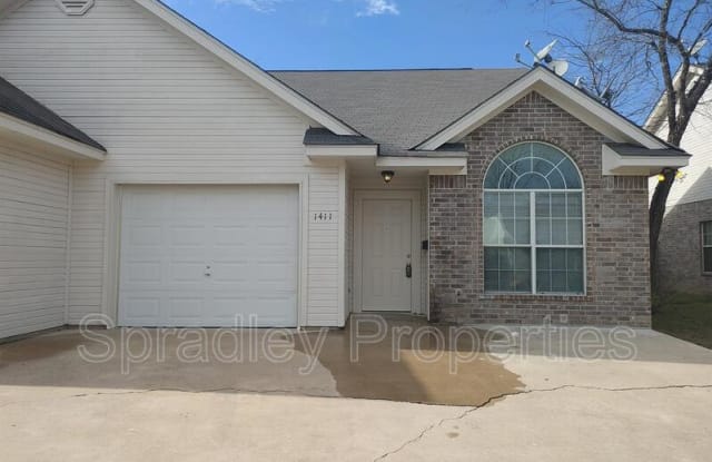 1411 French St - 1411 French St, Belton, TX 76513