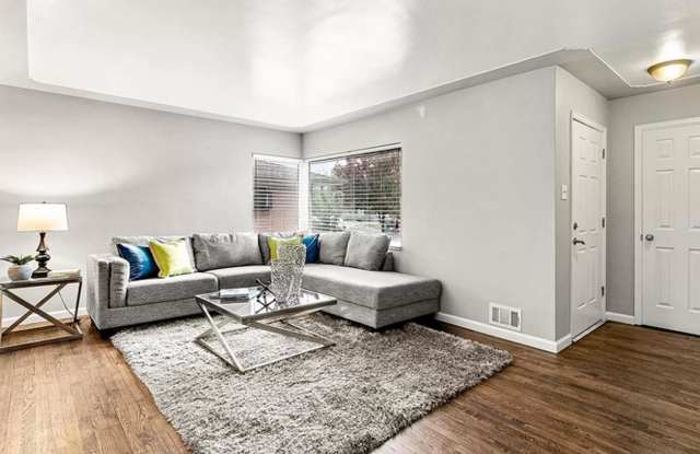 Furnished 3 bedroom 1 bathroom apartment