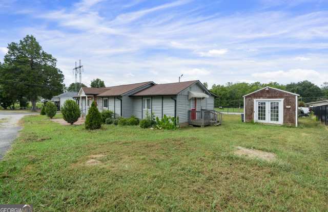 1317 Cassville Road NW