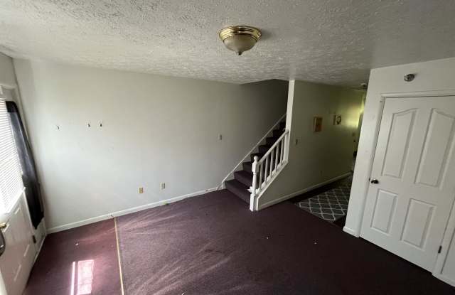192 Glenn St B