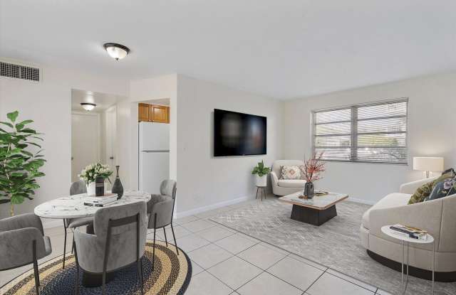 Hollywood - 1715 N 16th Avenue