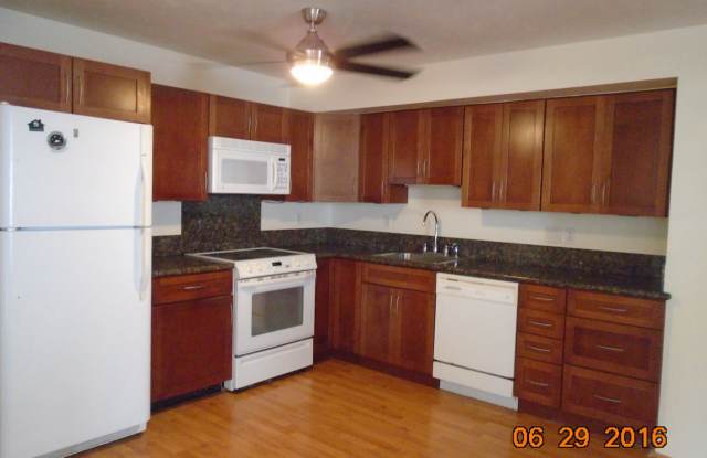 Pet Friendly Kailua House with Fenced Yard and A/C