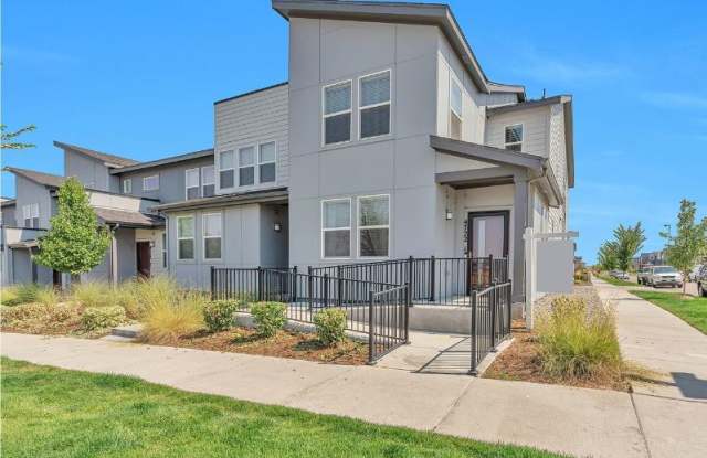 4722 Kittredge St # 1 - 4722 Kittredge Street, Denver, CO 80239