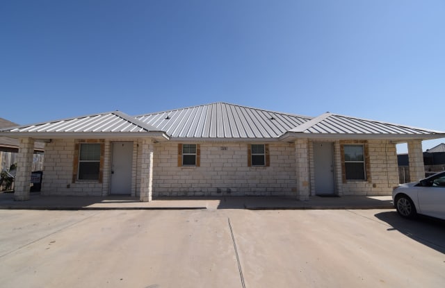 201 S Front St Unit B - 201 West Front Street, Holland, TX 76534