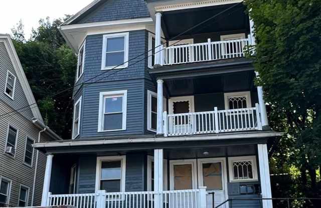 Photo of 27 poplar Street unit: 1St Floor