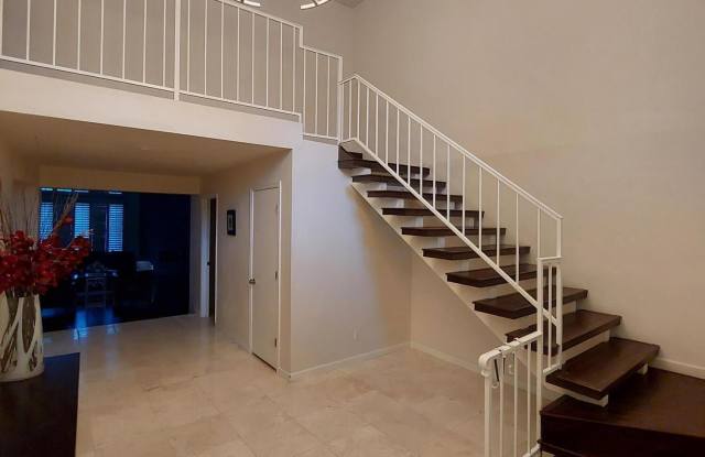 7598 E Pleasant Run --