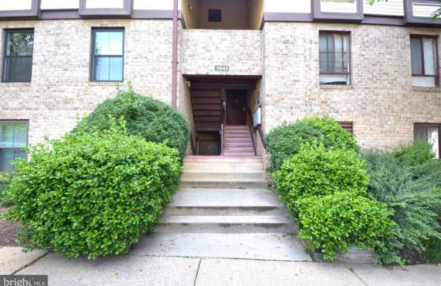 11643 STONEVIEW Square