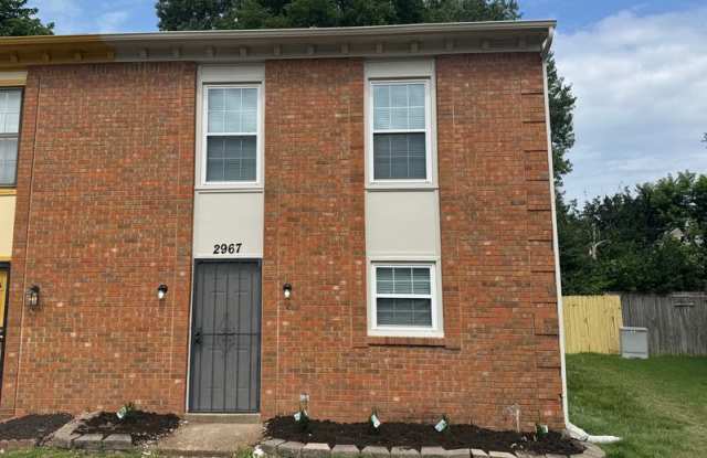 Photo of 2967 Huntington Trail Dr