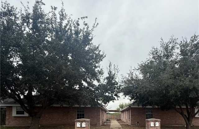 Photo of 1213 Mineralrights Lane unit: 4