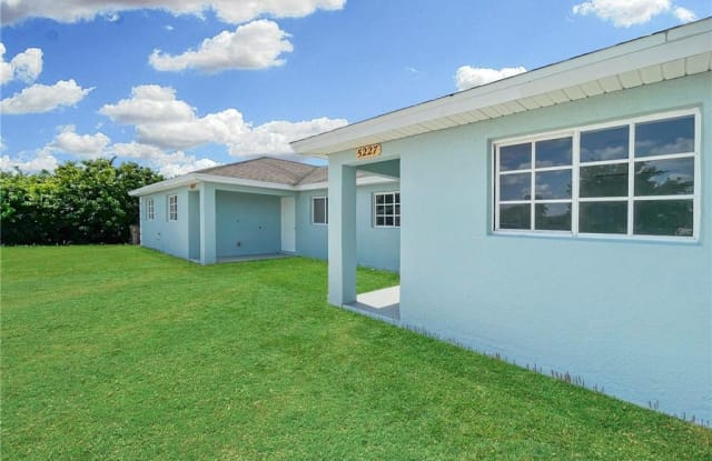 5225 25th ST SW - 5225 5225/5227 25th St SW, Lehigh Acres, FL 33973